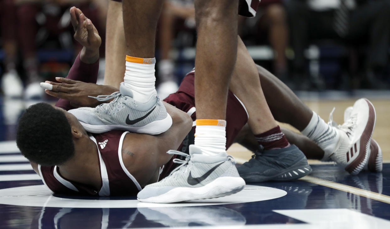 Mississippi State’s Nick Weatherspoon suffered a scary injury against Tennessee on Friday. (AP Photo/Jeff Roberson)