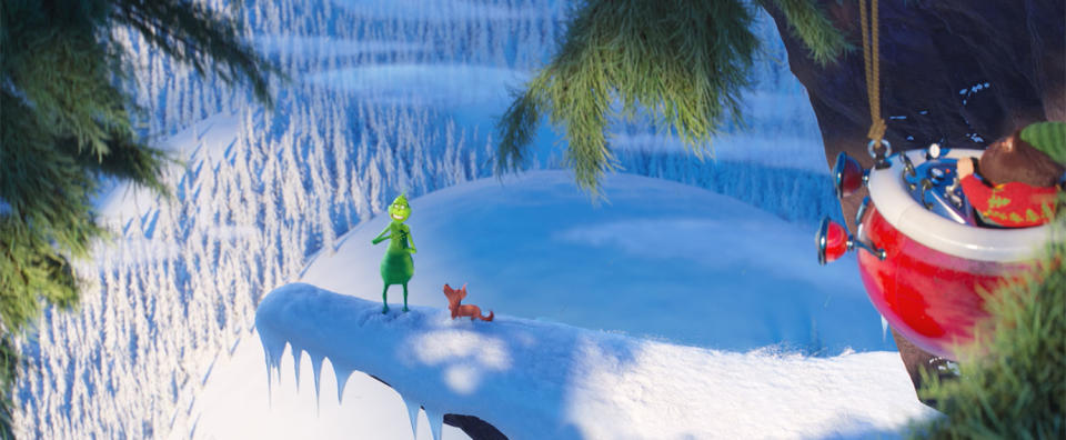 The Grinch reveals the behind-the-scenes secrets of his latest trailer. (Illumination/Universal)