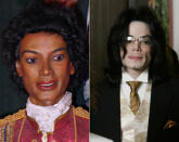 <p>Schreck, lass nach! Michael Jacksons Wachs-Kopie erinnert mehr an ein Gruselmonster als an den King of Pop. (Bilder: RexFeatures/Getty Images)</p>