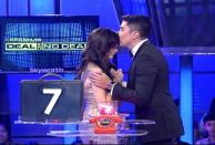 Luis couldn't get enough of Jennylyn as he kisses her on the forehead...