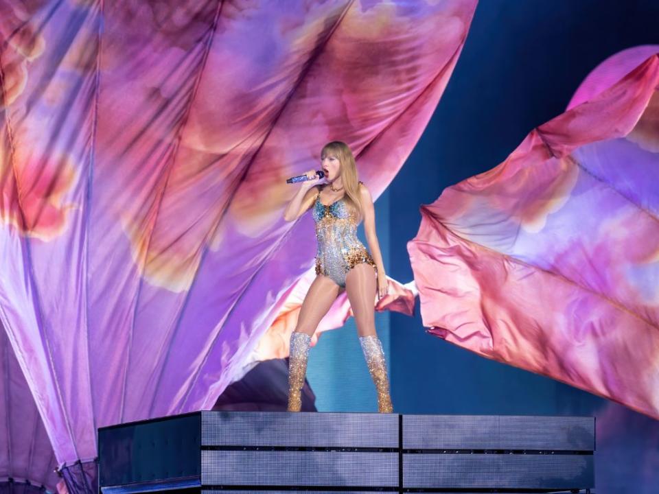 Según Tinder, Taylor Swift fue coronada como la mejor artista de Spotify en su aplicación (SUZANNE CORDEIRO / AFP)