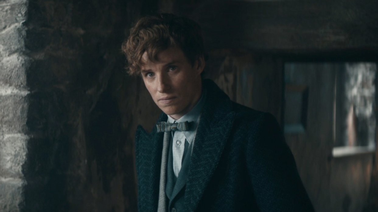  Eddie Redmayne as Newt in The Secrets of Dumbledore 