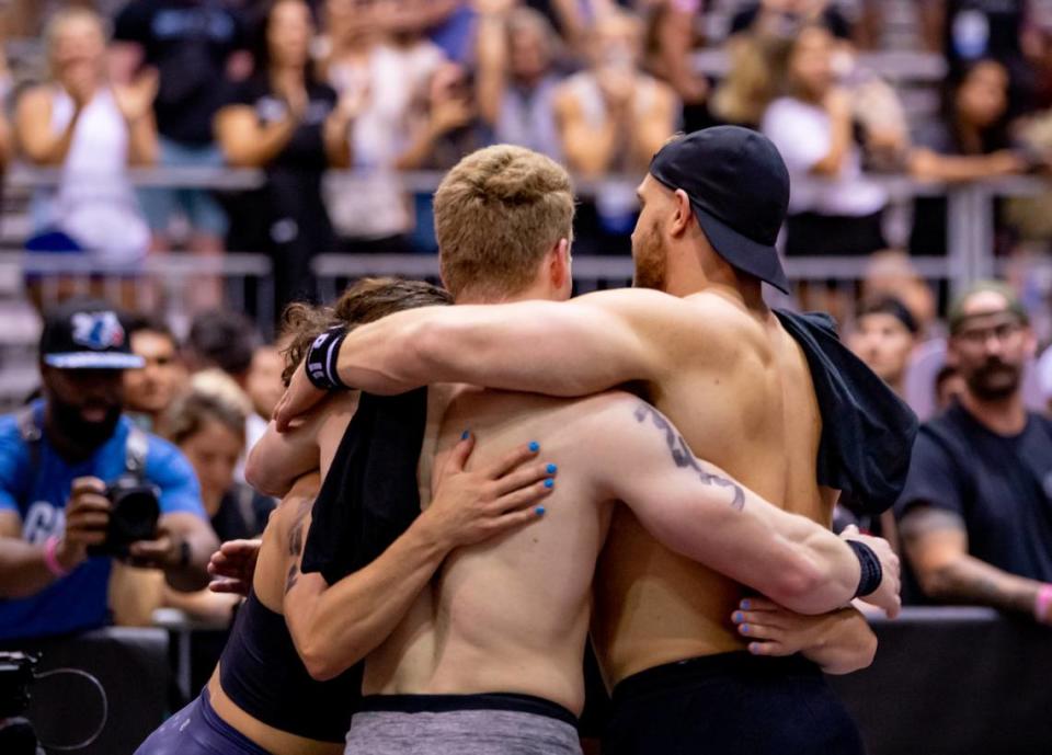 CrossFit CLT team huddle at the NOBULL CrossFit Games North America East Semifinal 2023 in Orlando Ginnie Coleman/CrossFit LLC