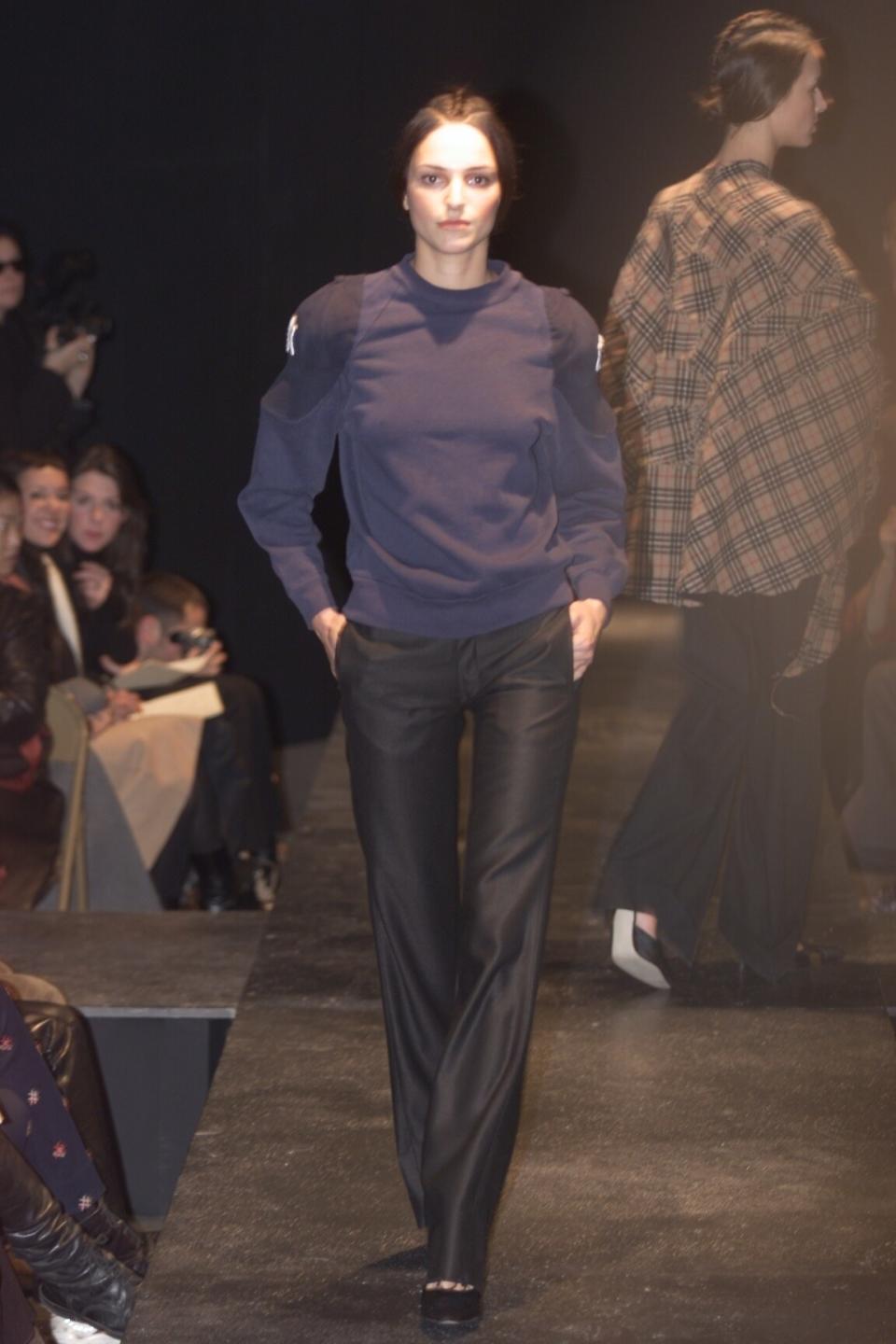 <h1 class="title">Miguel Adrover Fall 2000</h1><cite class="credit">Photo: JB Villareal / Shoot Digital for Style.com</cite>