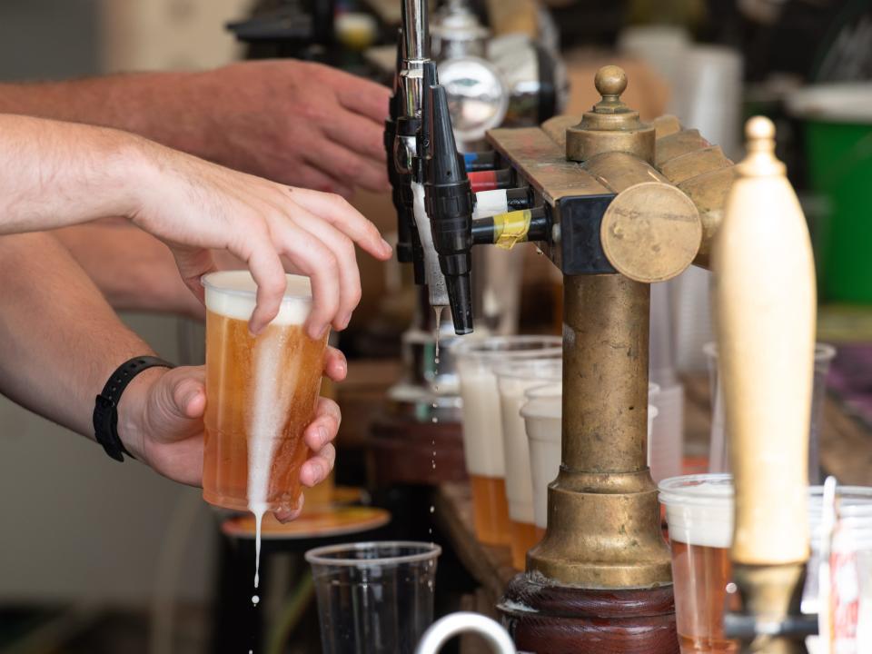 bartender larger