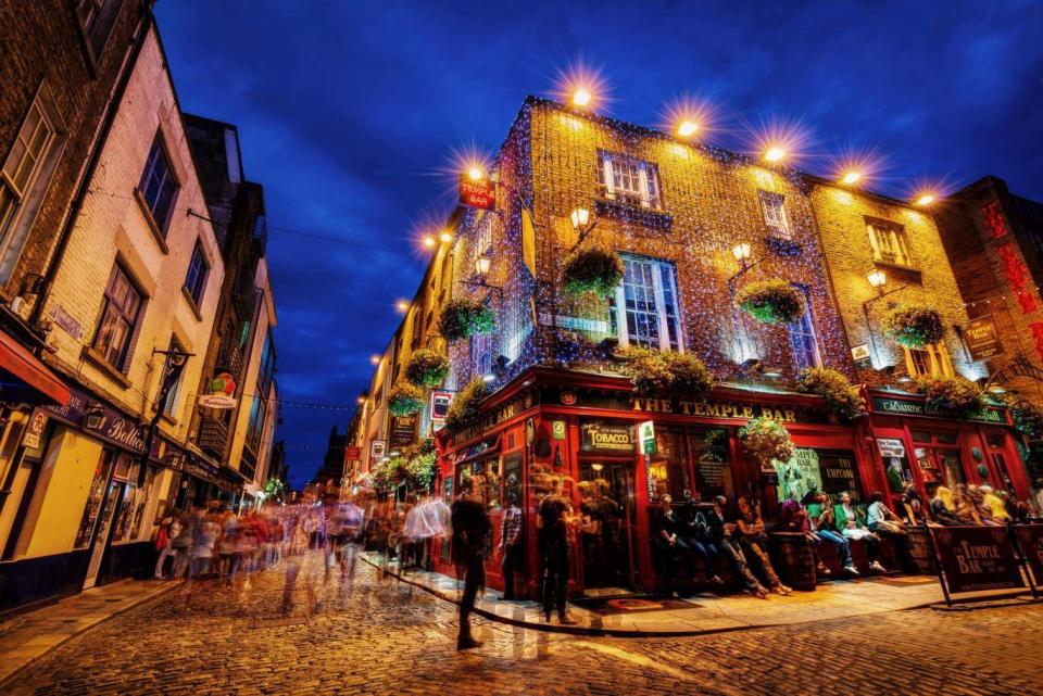 Enjoy a pint of the black stuff in Dublin's Temple Bar (iStock)