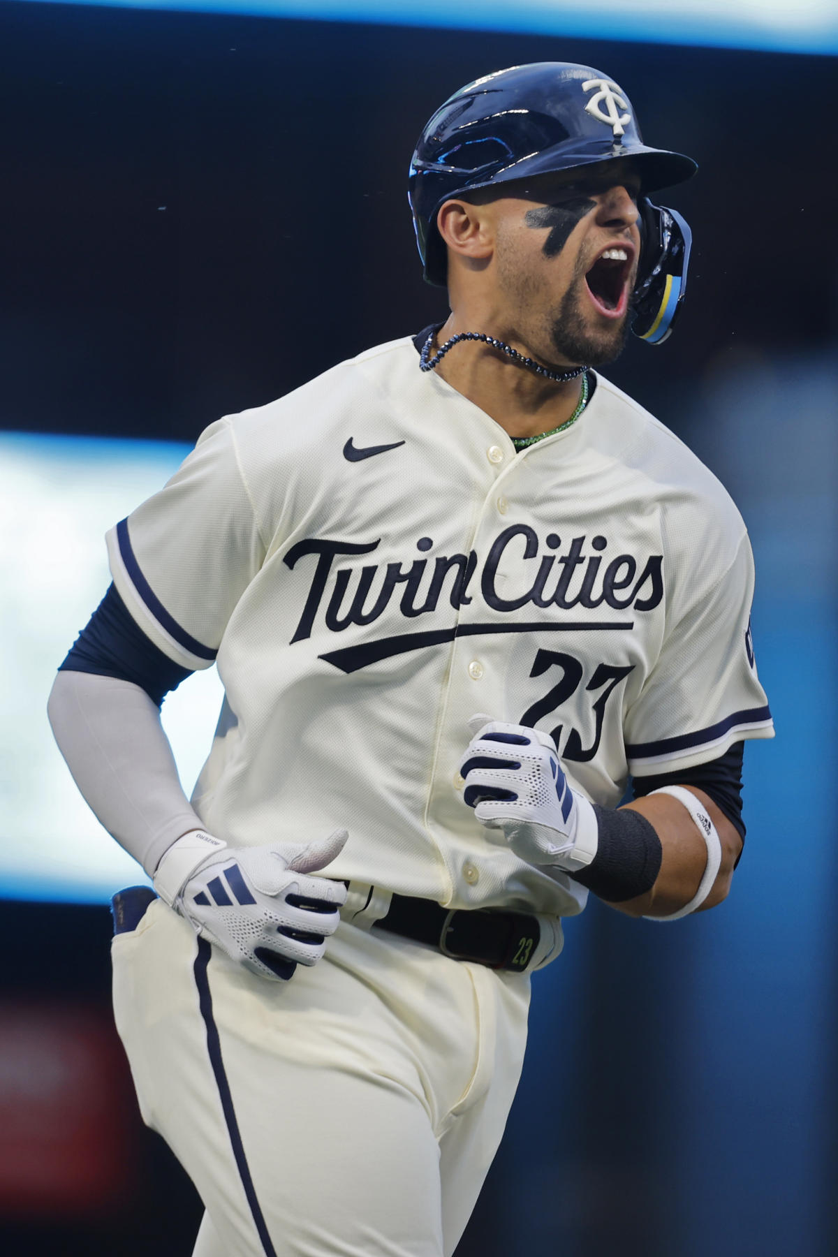 Royce Lewis hits his 2nd slam in 2 days; Twins top the Guardians 10