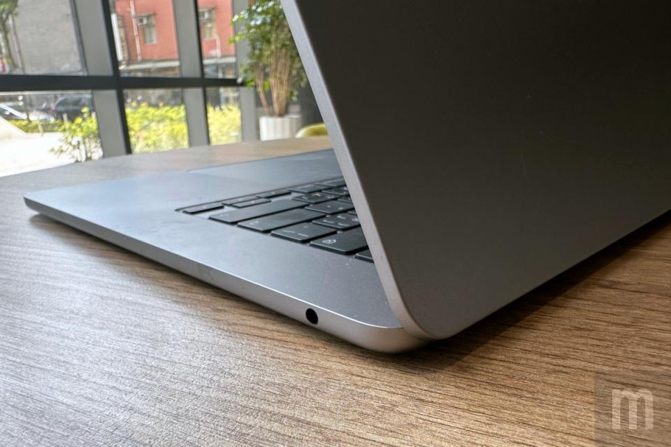 動手玩／螢幕尺寸增加為15.3吋的MacBook Air 15，優勢顯然不只是在「變大」