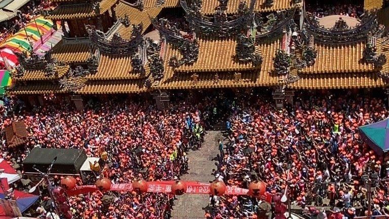 苗栗縣通霄鎮白沙屯拱天宮媽祖徒步往雲林北港朝天宮進香活動，已是國家級無形文化資產（圖／翻攝自白沙屯拱天宮粉專）