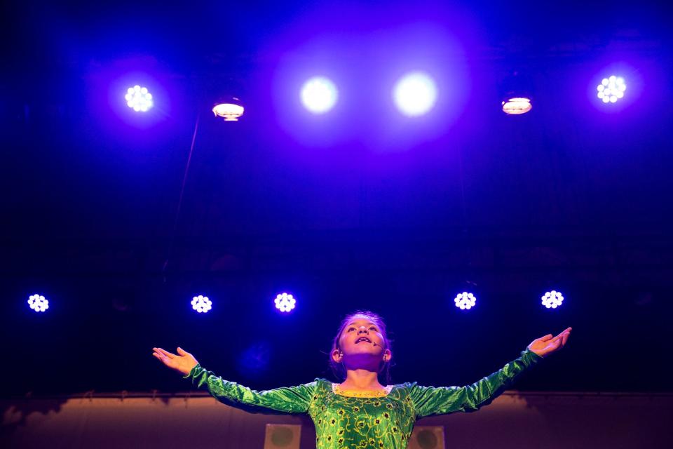 Fifth grade student Mia Velazquez, playing Fiona in Shrek Jr., sings a number during dress rehearsals at Metro Elementary on Thursday, March, 21, 2024, in Corpus Christi, Texas.