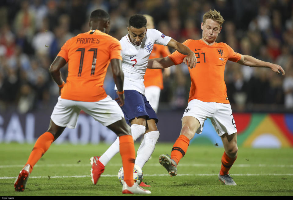 Guimar�es, 06/06/2019 - The Netherlands National Team hosted tonight the national team of England at the D. Afonso Henriques Stadium in the semi-finals of the four final of the 2019 UEFA League of Nations. Jesse Lingard; Frenkie de Jong (Fábio Po�o / Global Images/Sipa USA)