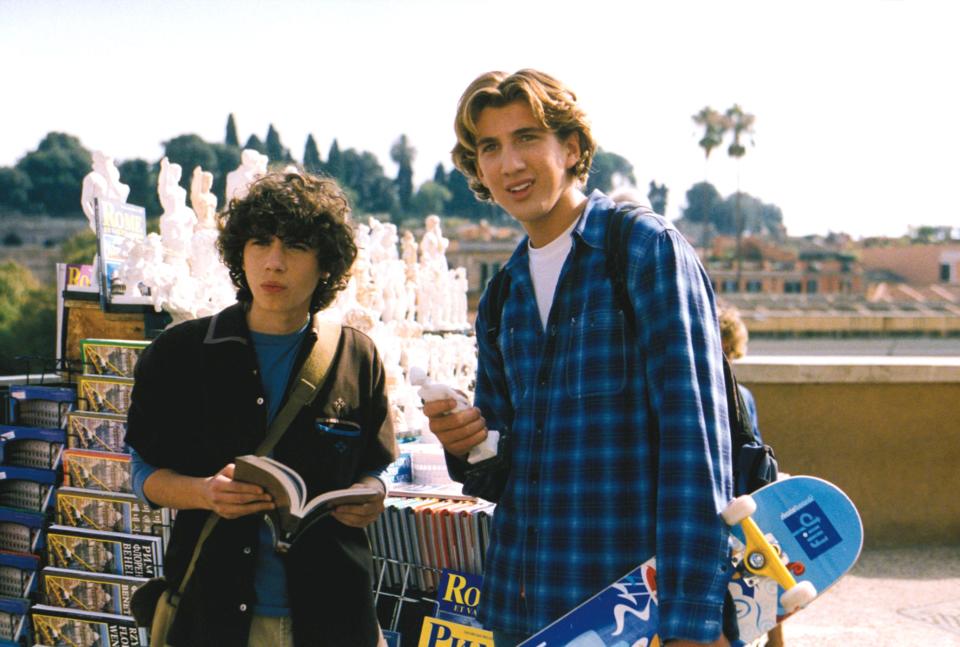 <h1 class="title">THE LIZZIE MCGUIRE MOVIE, Adam Lamberg, Clayton Snyder, 2003, (c) Walt Disney/courtesy Everett Colle</h1><cite class="credit">©Walt Disney Co./Courtesy Everett Collection</cite>