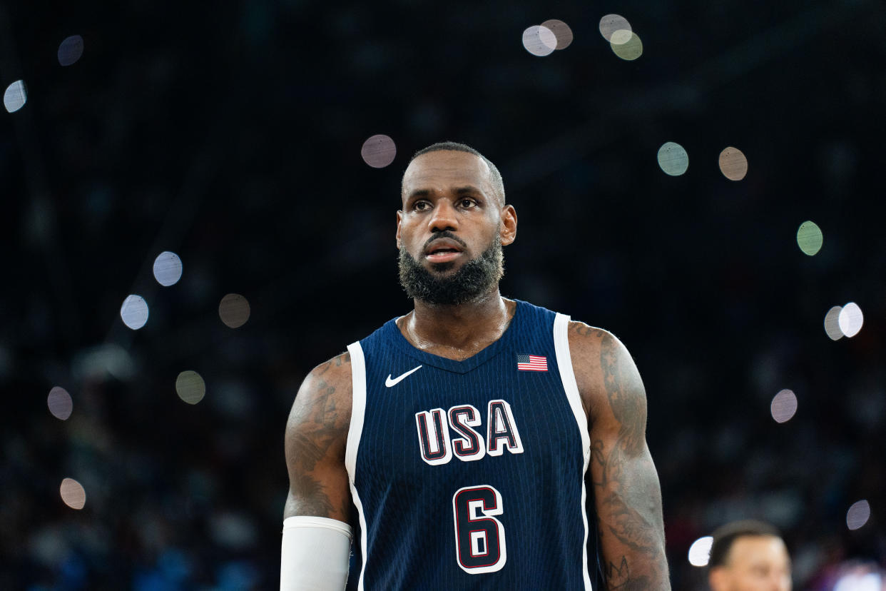 Lebron James (6) of Team USA