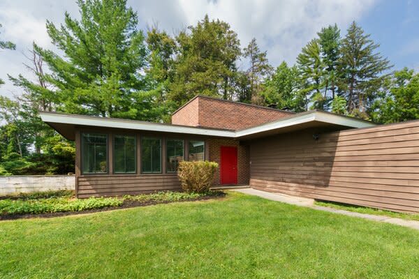 This midcentury home near Princeton was designed by Wynant D. Vanderpool Jr. for celebrated mathematician Atle Selberg—yet, only the structure is being sold, and it must be relocated.