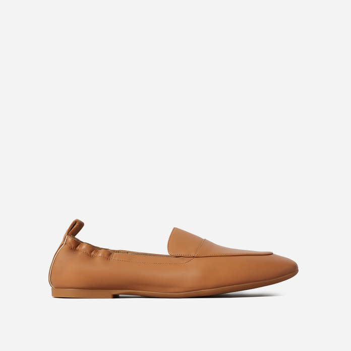 The Everlane Day Loafer’s whipped-soft Italian leather makes them cool and comfortable even without socks. Their cushioned insoles cradle your arches and drastically reduce the impact you feel when putting foot to pavement.