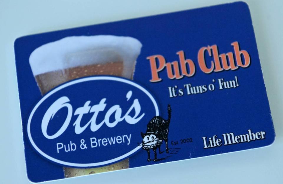 Otto’s Pub and Brewery on North Atherton Street recently told Pub Club members that it will stop honoring lifetime memberships at the end of the year.