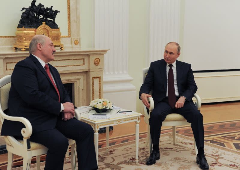 Russian President Putin meets with his Belarusian counterpart Lukashenko in Moscow