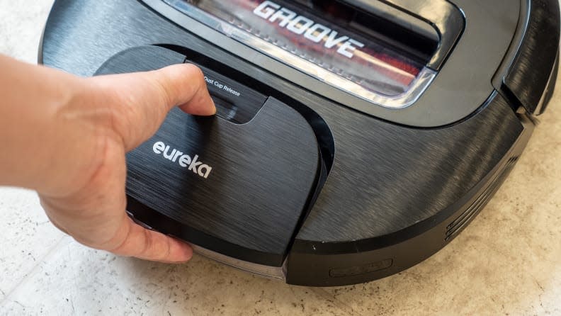 Best robot vacuums for pet hair 2020: Eureka Groove.