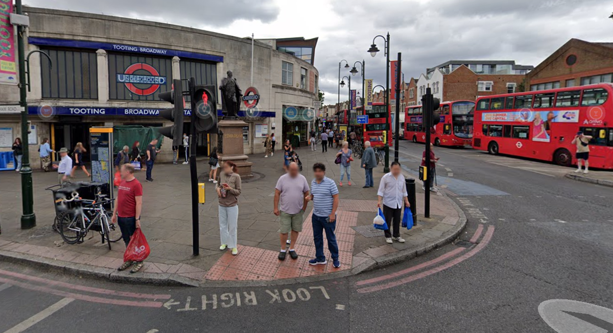 The collision happened on Tooting High Street near the Tube station (Google Maps)