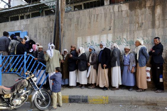 Yemen war: UK-backed bombing campaign has killed more than 8,000 civilians, research says