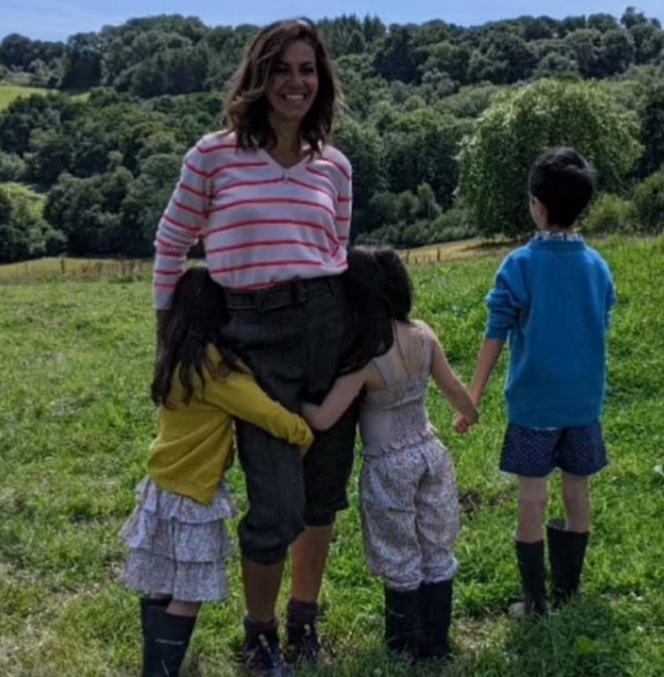 The BBC presenter pictured with her three children (Instagram/JuliaBradbury)