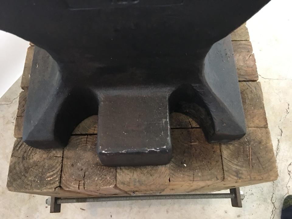 blacksmithing anvils