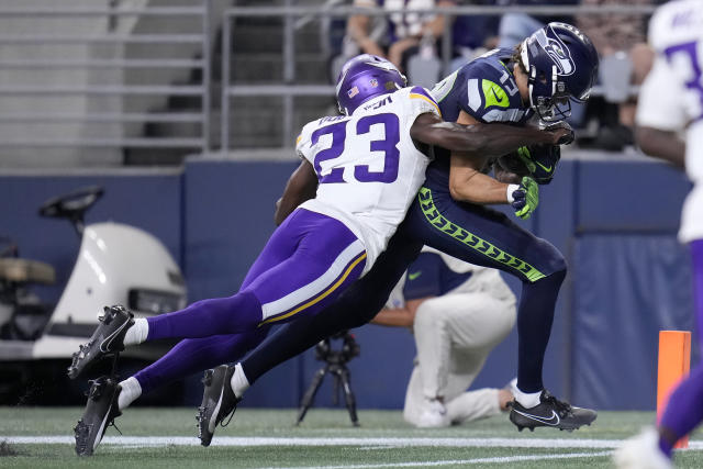 Seahawks rookie WR Jake Bobo making strong case for roster spot after going  undrafted