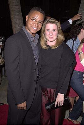 Cuba Gooding Jr. and his wife at the Beverly Hills premiere of 20th Century Fox's Men of Honor