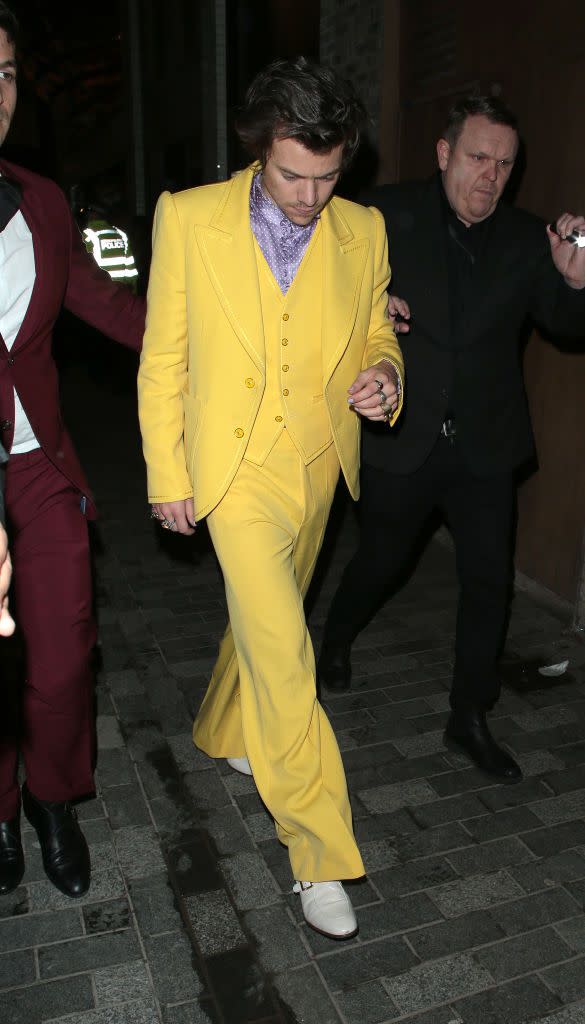 7) Harry Styles Goes For Gold! (Well, Yellow)