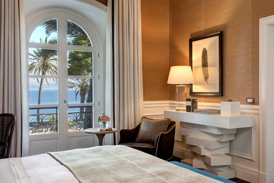 A junior sea view suite with a terrace at Villa Igiea.