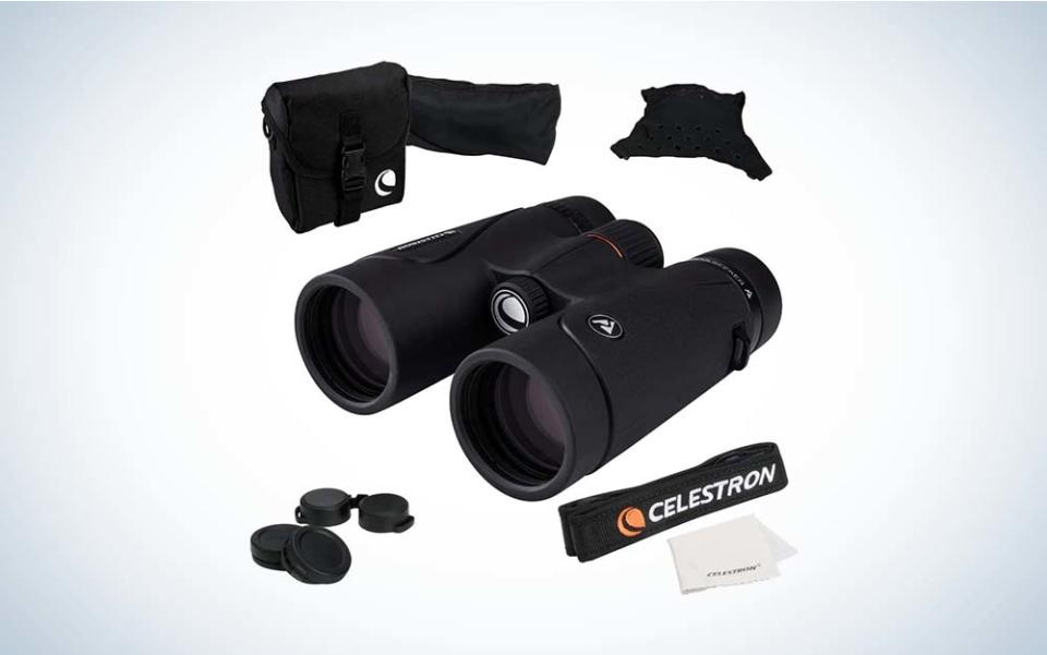 Celestron – Trailseeker are the best binoculars for astronomy with a wide field of view.