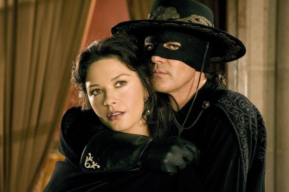 ZETA-JONES,BANDERAS, THE LEGEND OF ZORRO, 2005