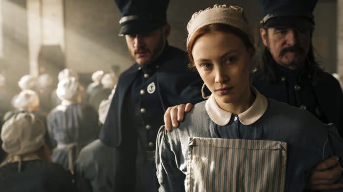 Sarah Gadon in <em>Alias Grace</em>. (Photo: Netflix)