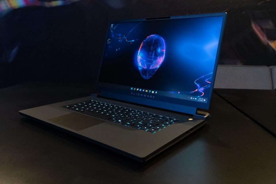 Alienware M15 R7 gaming laptop.