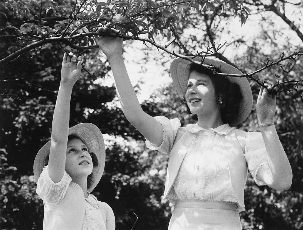 Princesses Elizabeth and Margaret