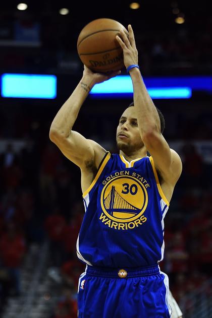 NEW ORLEANS, LA - APRIL 23: Stephen Curry #30 of the Golden State Warriors shoots a three point shot during Game Three in the first round of the 2015 NBA Playoffs against the New Orleans Pelicans at the Smoothie King Center on April 23, 2015 in New Orleans, Louisiana. NOTE TO USER: User expressly acknowledges and agrees that, by downloading and or using this photograph, User is consenting to the terms and conditions of the Getty Images License Agreement. (Photo by Stacy Revere/Getty Images)