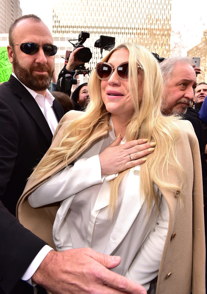 NEW YORK, NY - FEBRUARY 19: Kesha arrives for an appearance in her case against Sony Music Entertainment at New York State Supreme Court on February 19, 2016 in New York City. Sony has refused to voluntarily release the pop star from her contract which requires her to make three more albums with producer Dr. Luke, a man she claims sexually assaulted her. (Photo by James Devaney/GC Images)