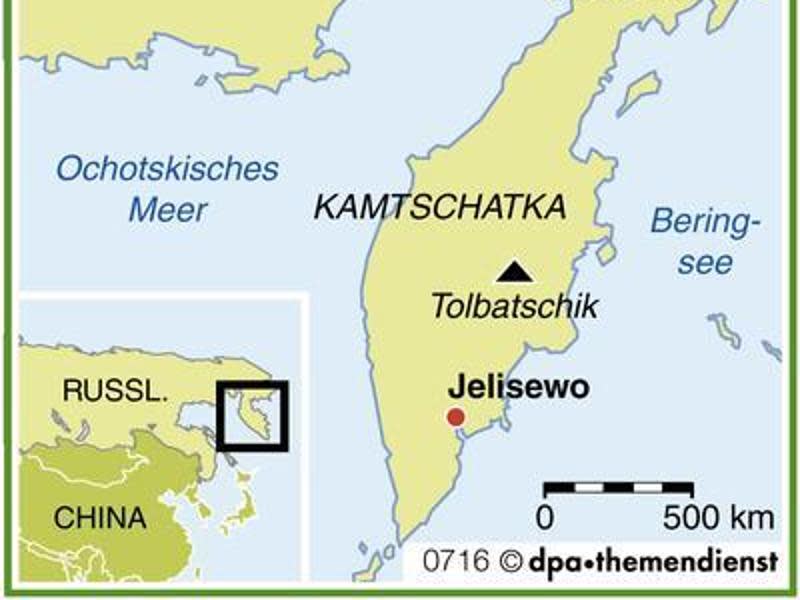 Kamtschatka ist überdeckt mit Mini-Vulkanen. Nördlich von Jelisewo befindet sich der Kljutschewski-Naturpark mit dem Vulkan Tolbatschik. Foto: dpa-infografik