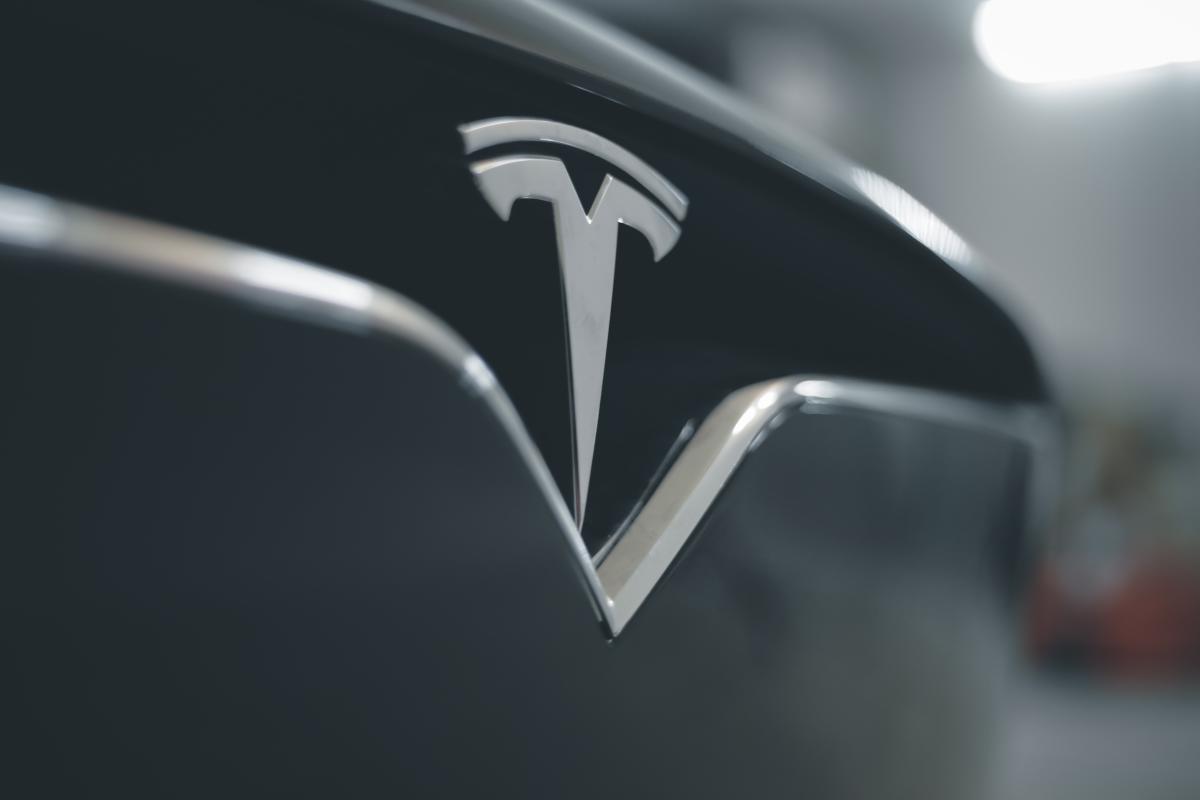 Tesla once again slashes Model S and X prices by nearly 20 percent