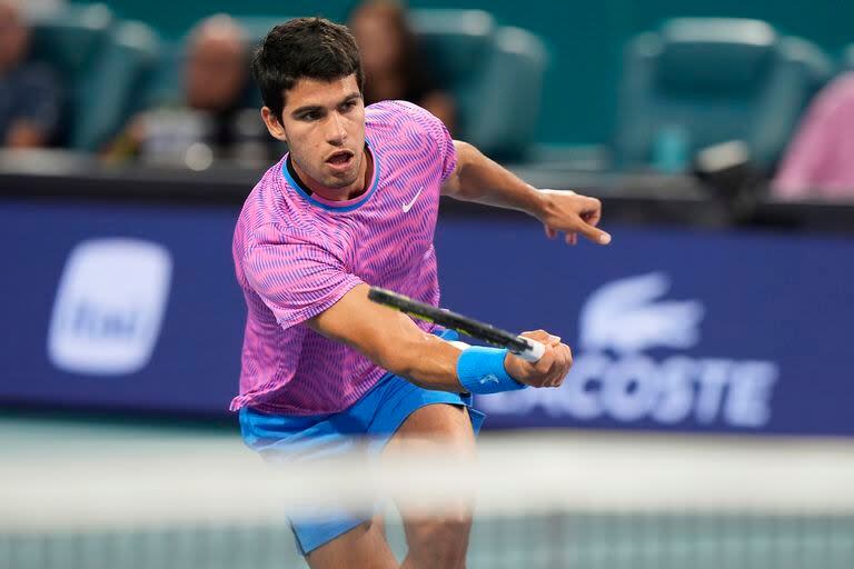 Carlos Alcaraz perdió después de nueve victorias seguidas en el tour y tras consagrarse en Indian Wells