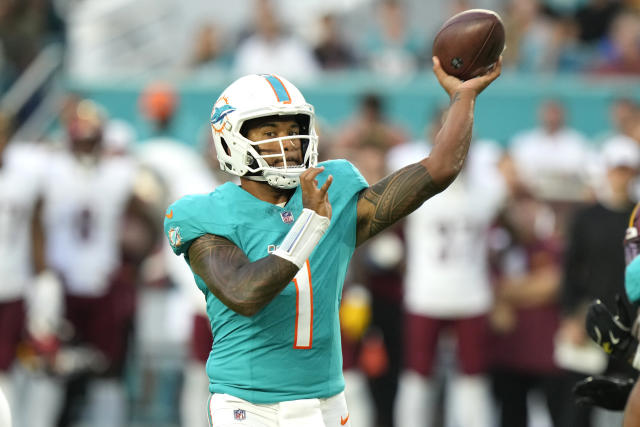 Tua Tagovailoa plays 1 series and throws TD pass in Dolphins' 13-6 win over Commanders - Yahoo Sports