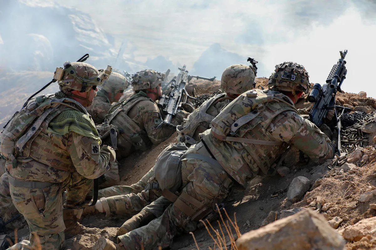 Army Cuts Off More Than 60K Unvaccinated Guard and Reserve Soldiers from Pay and..