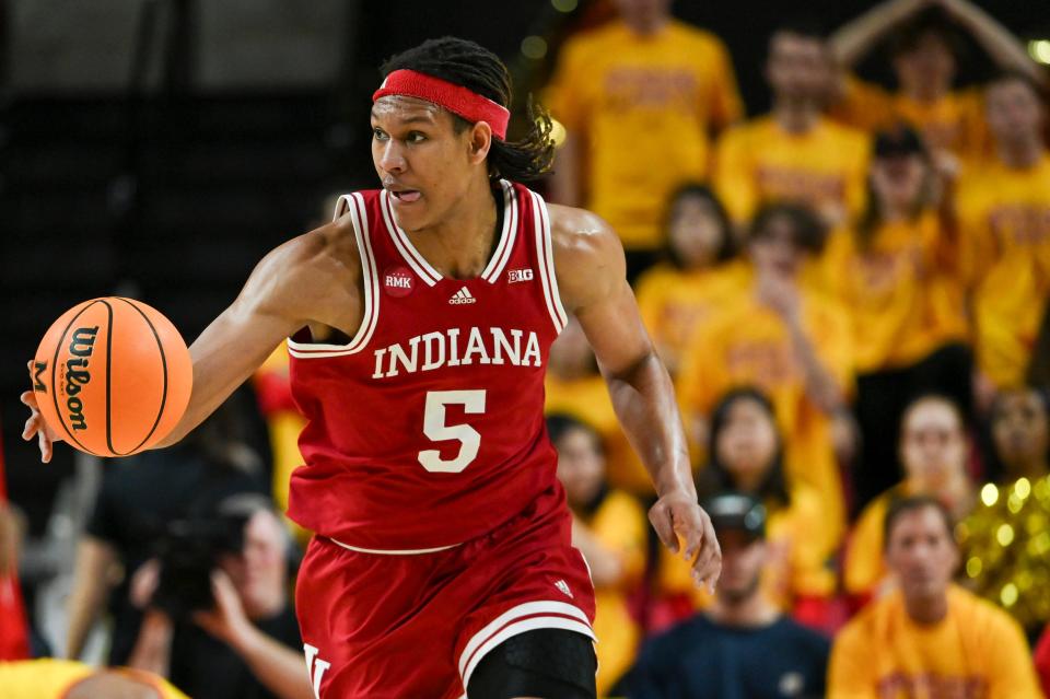 Indiana Hoosiers forward Malik Reneau (5) dribbles up the court during the first half against the Maryland Terrapins at Xfinity Center.