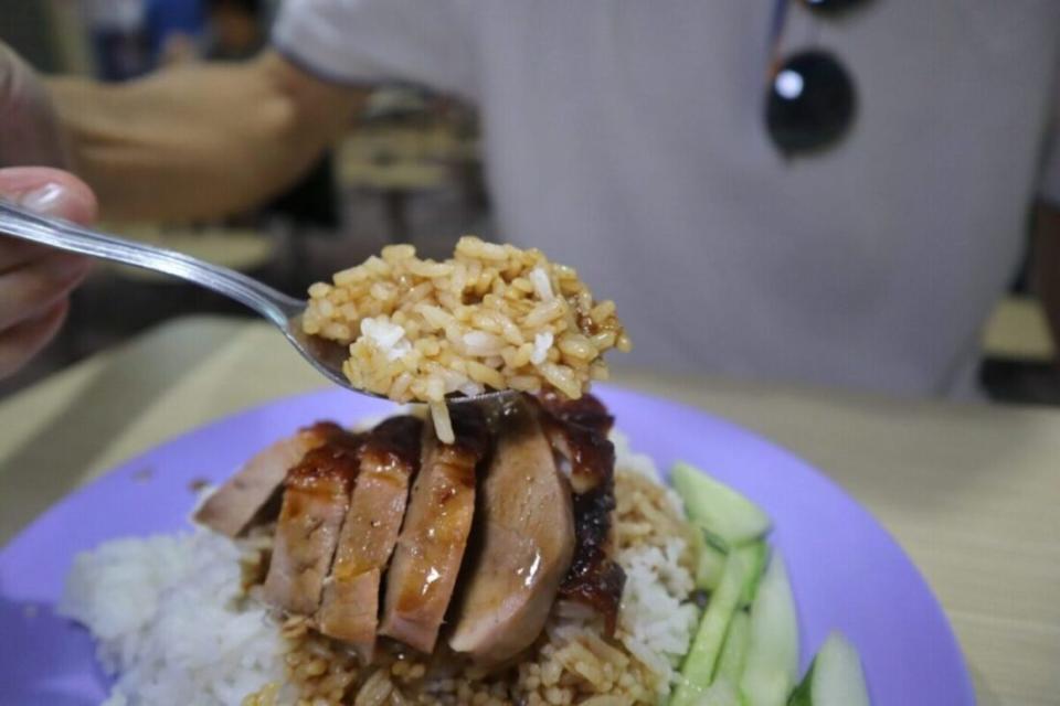 fei fei roasted noodle - duck rice closeup