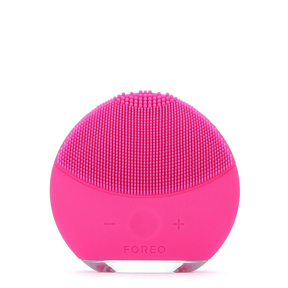 <p><strong>FOREO</strong></p><p>walmart.com</p><p><a href="https://go.redirectingat.com?id=74968X1596630&url=https%3A%2F%2Fwww.walmart.com%2Fip%2F490867630%3Fselected%3Dtrue&sref=https%3A%2F%2Fwww.harpersbazaar.com%2Fbeauty%2Fg37858501%2Fblack-friday-cyber-monday-beauty-deals-2021%2F" rel="nofollow noopener" target="_blank" data-ylk="slk:Shop Now;elm:context_link;itc:0;sec:content-canvas" class="link ">Shop Now</a></p><p>In addition to excellent <a href="https://go.redirectingat.com?id=74968X1596630&url=https%3A%2F%2Fwww.walmart.com%2Fshop%2Fdeals%2Fbeauty-and-grooming&sref=https%3A%2F%2Fwww.harpersbazaar.com%2Fbeauty%2Fg37858501%2Fblack-friday-cyber-monday-beauty-deals-2021%2F" rel="nofollow noopener" target="_blank" data-ylk="slk:Cyber Week;elm:context_link;itc:0;sec:content-canvas" class="link ">Cyber Week</a> savings on household <a href="https://www.harpersbazaar.com/beauty/health/a38304765/best-black-friday-cyber-monday-tech-deals/" rel="nofollow noopener" target="_blank" data-ylk="slk:tech;elm:context_link;itc:0;sec:content-canvas" class="link ">tech</a> and <a href="https://www.harpersbazaar.com/beauty/a38269131/best-black-friday-cyber-monday-wellness-deals/" rel="nofollow noopener" target="_blank" data-ylk="slk:wellness;elm:context_link;itc:0;sec:content-canvas" class="link ">wellness</a> essentials, you can also save big on beauty items for hair-, skin-, body care, and more. We spotted this exclusive deal from the retailer on the Foreo Luna Mini 2 for $50 off.</p><p><strong>Featured item:</strong> <em>Foreo Luna Mini 2 Sonic Face Cleanser</em></p>