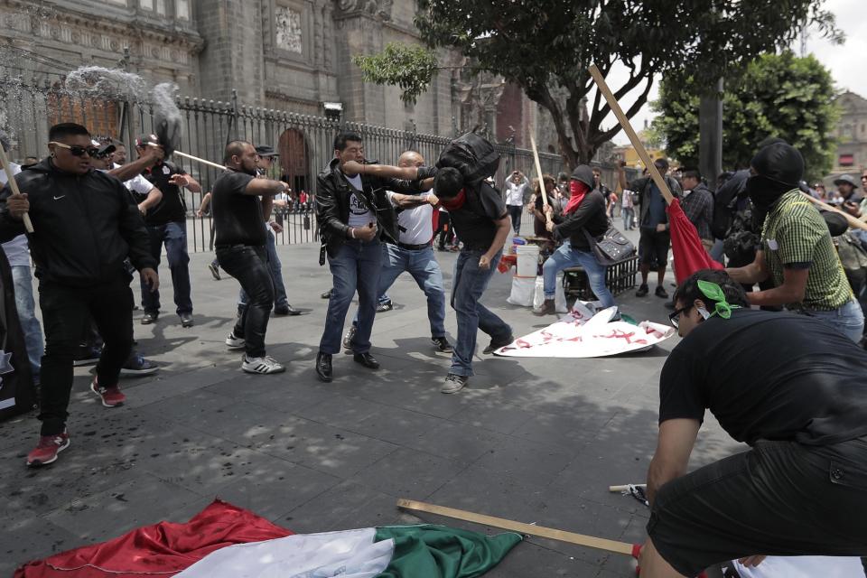 FOTOS: el lado oscuro de la Marcha del Orgullo LGBTTTI en México