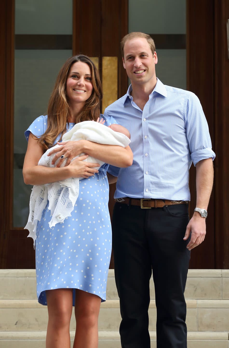 Kate’s Blue Dress to Introduce Prince George