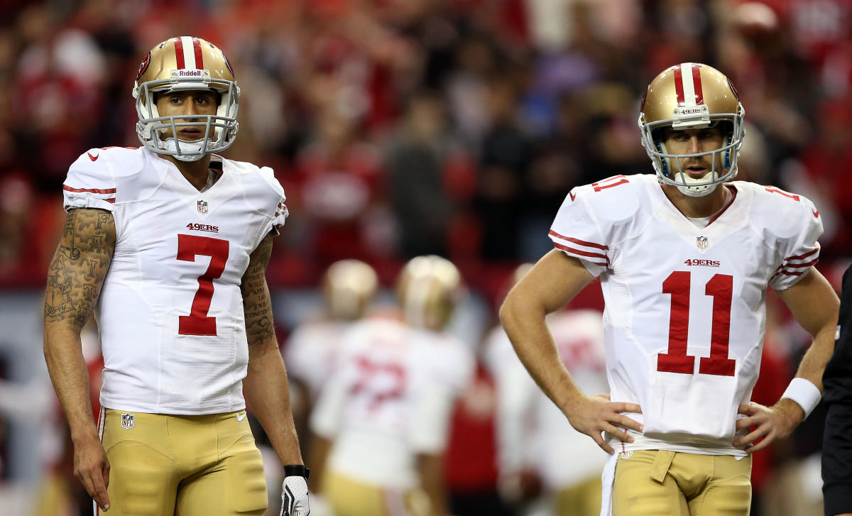 San Francisco 49ers QB Alex Smith (11) looks to pass against the