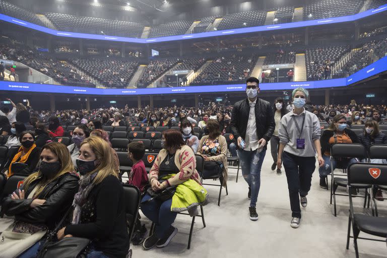 El público de Abel Pintos en el Movistar Arena, todavía con aforo reducido