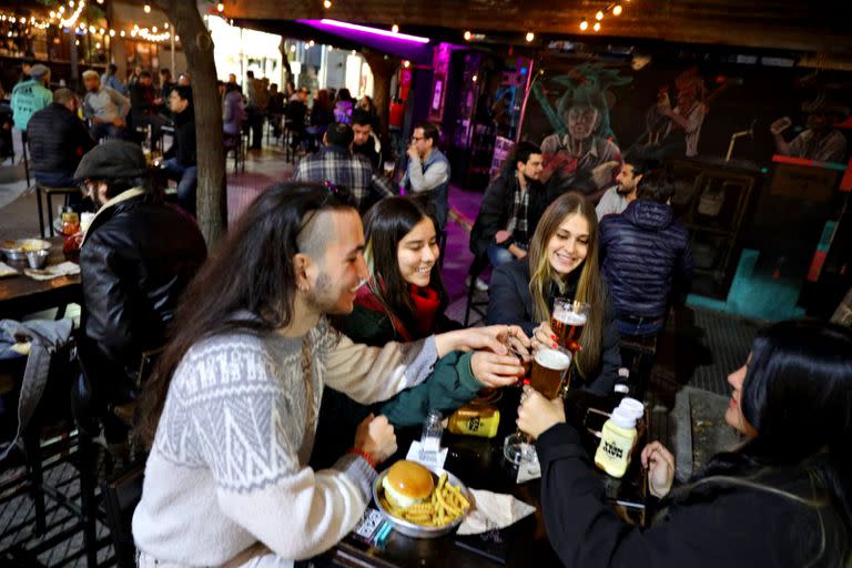 La vida nocturna de Buenos Aires es uno de los puntos destacados